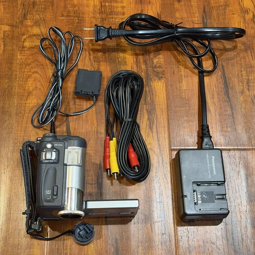Panasonic PV-GS55 Compact Camcorder Palmcorder with Microphone & Charger - Works